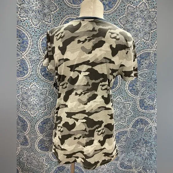 Yankee MLB Gray Camo V-neck T-shirt - Picture 7 of 10